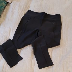 Athleta zipper pocket leggings